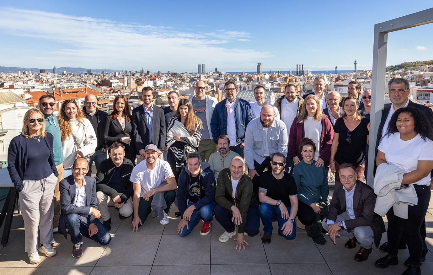 Foto con todos los participantes en la presentación de la edición 2025 de Gatronomic Forum Barcelona