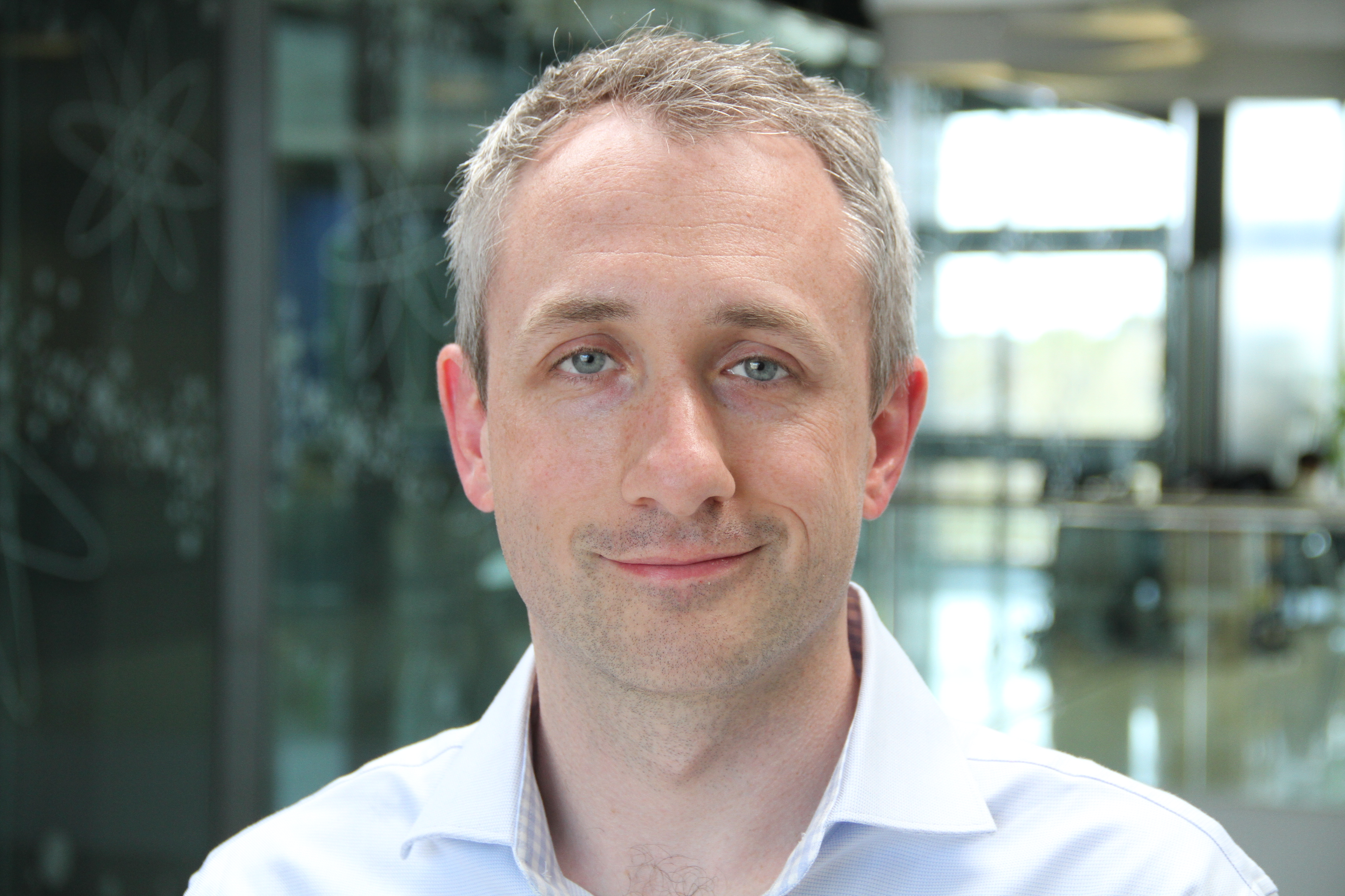 Dr. Alastair Cunningham